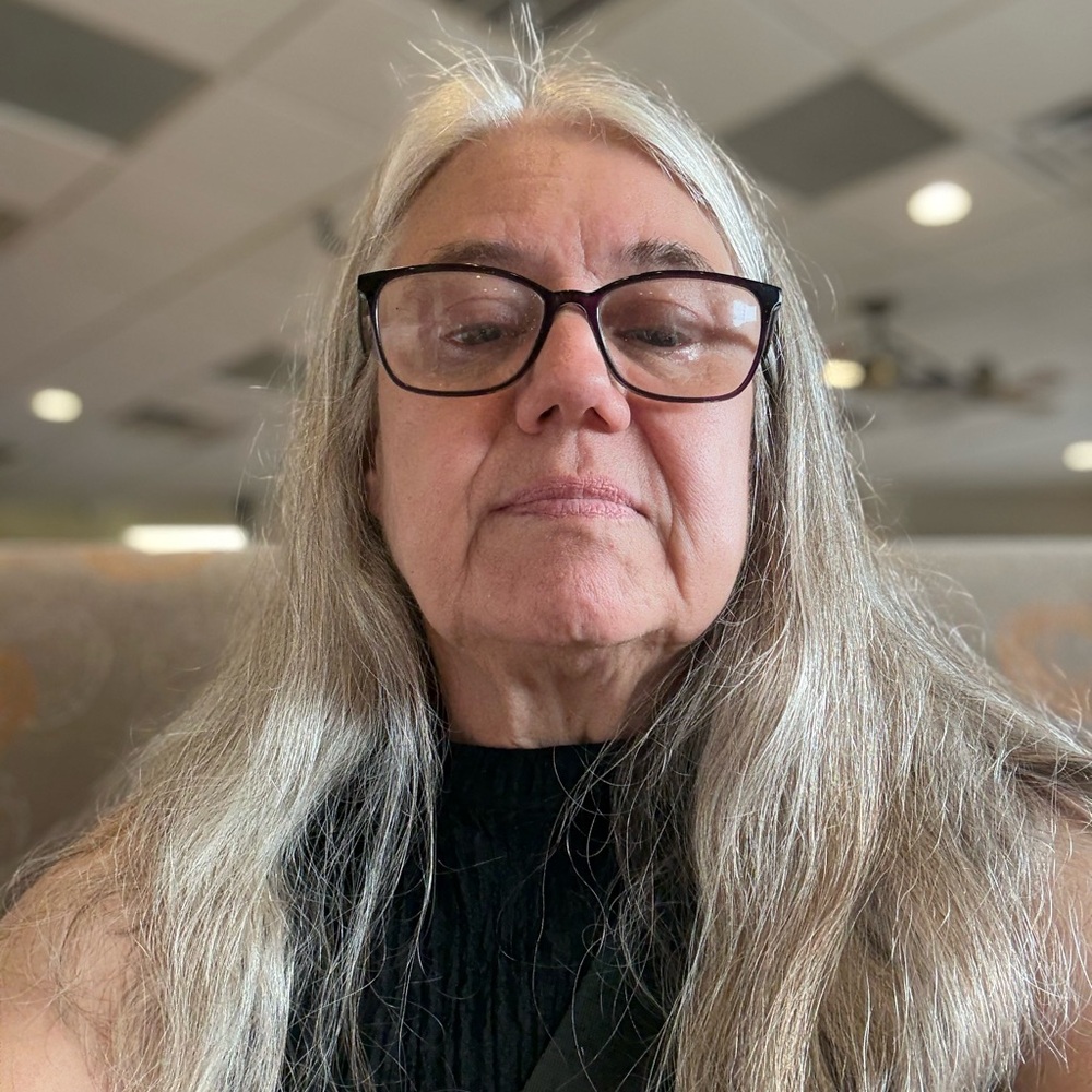 Meet your Posher, Sharon